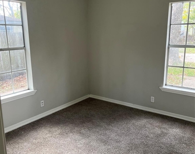 10533 Barnham Street - Photo Thumbnail 14