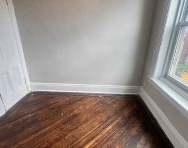 1129 Rogers Avenue - Photo Thumbnail 2