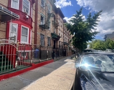 1129 Rogers Avenue - Photo Thumbnail 14