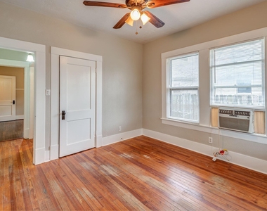 115 Goldenrod Street - Photo Thumbnail 6