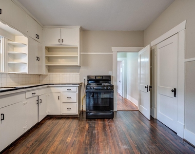 115 Goldenrod Street - Photo Thumbnail 3