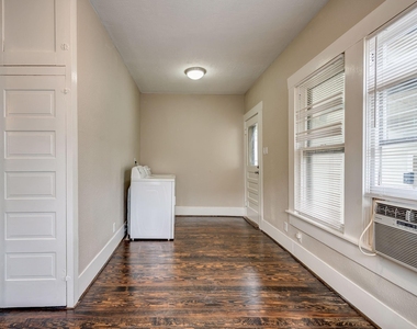 115 Goldenrod Street - Photo Thumbnail 5
