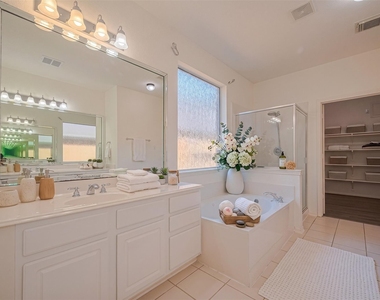 3630 Shady Grove Drive - Photo Thumbnail 23