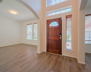 3630 Shady Grove Drive - Photo Thumbnail 2