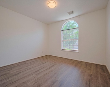 3630 Shady Grove Drive - Photo Thumbnail 39