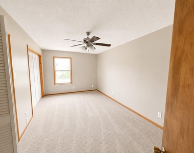 14225 Patricia Lane - Photo Thumbnail 7