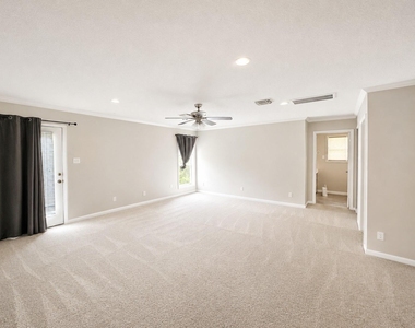 14225 Patricia Lane - Photo Thumbnail 4