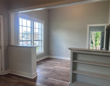 501 W Caney Street - Photo Thumbnail 7