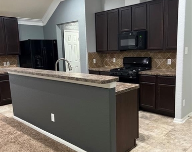 21210 Fox Hillside Way - Photo Thumbnail 4