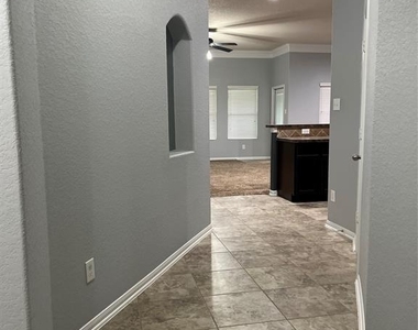 21210 Fox Hillside Way - Photo Thumbnail 3