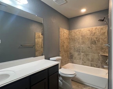21210 Fox Hillside Way - Photo Thumbnail 6