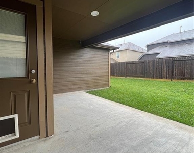 21210 Fox Hillside Way - Photo Thumbnail 18