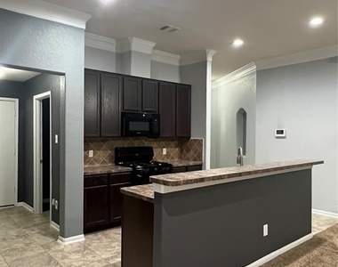 21210 Fox Hillside Way - Photo Thumbnail 10