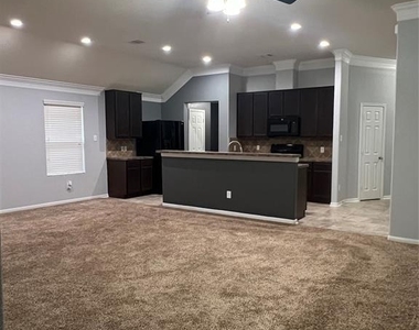 21210 Fox Hillside Way - Photo Thumbnail 12