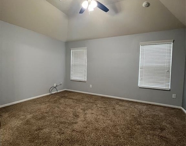 21210 Fox Hillside Way - Photo Thumbnail 9