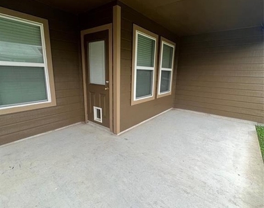 21210 Fox Hillside Way - Photo Thumbnail 17