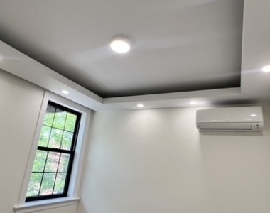 251 East 55 Street - Photo Thumbnail 9