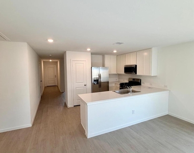 28807 Golden Wheat Ct - Photo Thumbnail 5