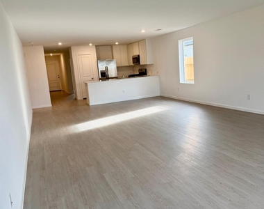 28807 Golden Wheat Ct - Photo Thumbnail 2