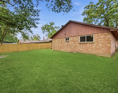 3008 Hunnington Drive - Photo Thumbnail 19