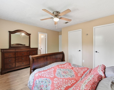 3008 Hunnington Drive - Photo Thumbnail 11