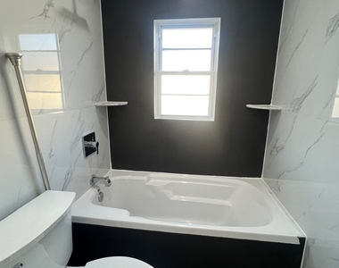 153-23 123 Avenue - Photo Thumbnail 10