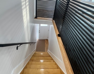 153-23 123 Avenue - Photo Thumbnail 7