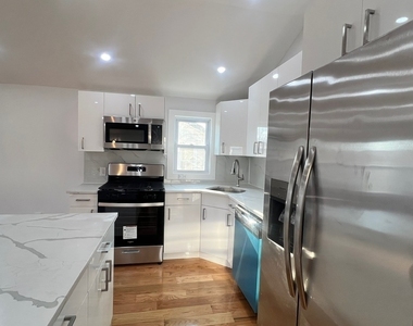 153-23 123 Avenue - Photo Thumbnail 1