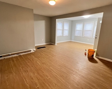 North Burgher Avenue - Photo Thumbnail 4