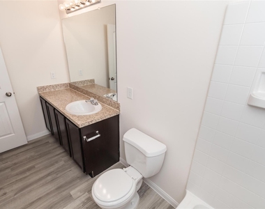 6247 Brenwood Circle - Photo Thumbnail 8