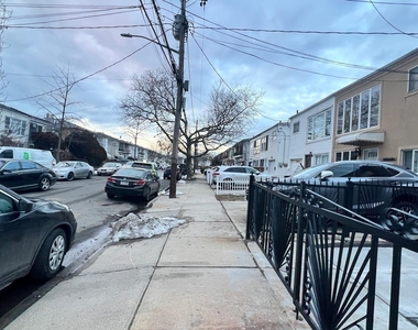 256 Street - Photo Thumbnail 17