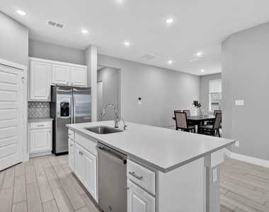 26323 Hunter Lane - Photo Thumbnail 16