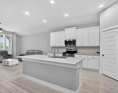 26323 Hunter Lane - Photo Thumbnail 10