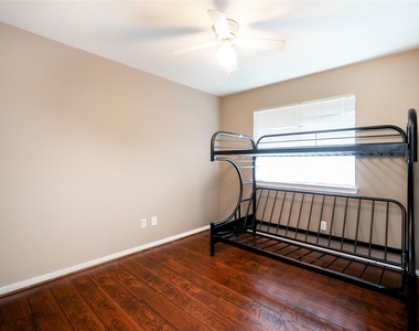 17219 Lilac Vale Court - Photo Thumbnail 24