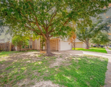 17219 Lilac Vale Court - Photo Thumbnail 2