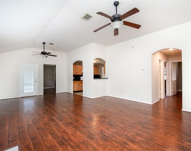 17219 Lilac Vale Court - Photo Thumbnail 6