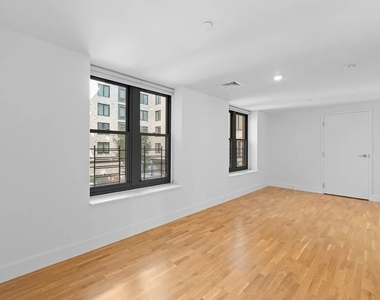 310 Clarkson Avenue - Photo Thumbnail 4