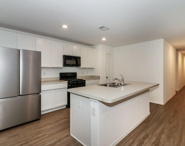 3302 Aster Meadow Way - Photo Thumbnail 6