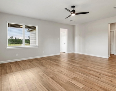 15761 Bayberry Trace Drive - Photo Thumbnail 9