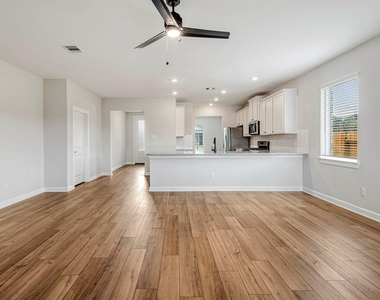 15761 Bayberry Trace Drive - Photo Thumbnail 10
