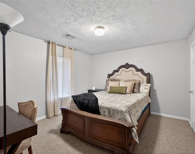 19115 Keyturn Lane - Photo Thumbnail 17