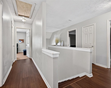 19115 Keyturn Lane - Photo Thumbnail 7
