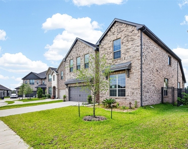 2080 Terra Rose Drive - Photo Thumbnail 1
