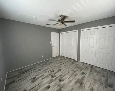 1015 Dogwood Avenue - Photo Thumbnail 9
