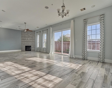 2113 Solstice Boulevard - Photo Thumbnail 17