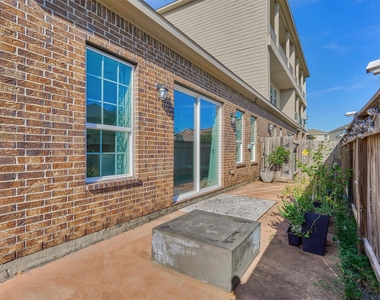 2113 Solstice Boulevard - Photo Thumbnail 47