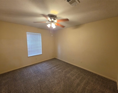 1615 Hazelwood Street - Photo Thumbnail 9