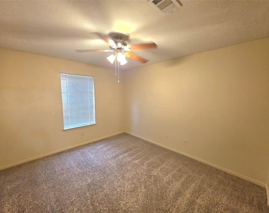 1615 Hazelwood Street - Photo Thumbnail 10