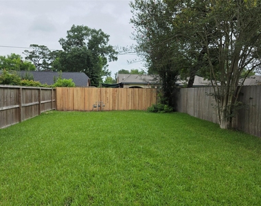 1615 Hazelwood Street - Photo Thumbnail 14