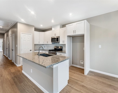 5218 Jezebel Street - Photo Thumbnail 6